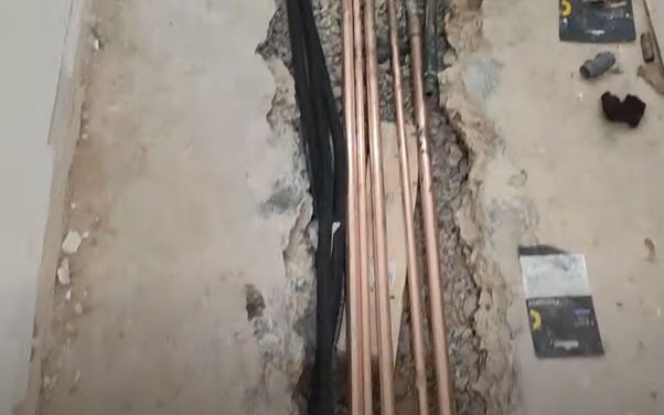 Hot and cold water piper with no insulation and protection