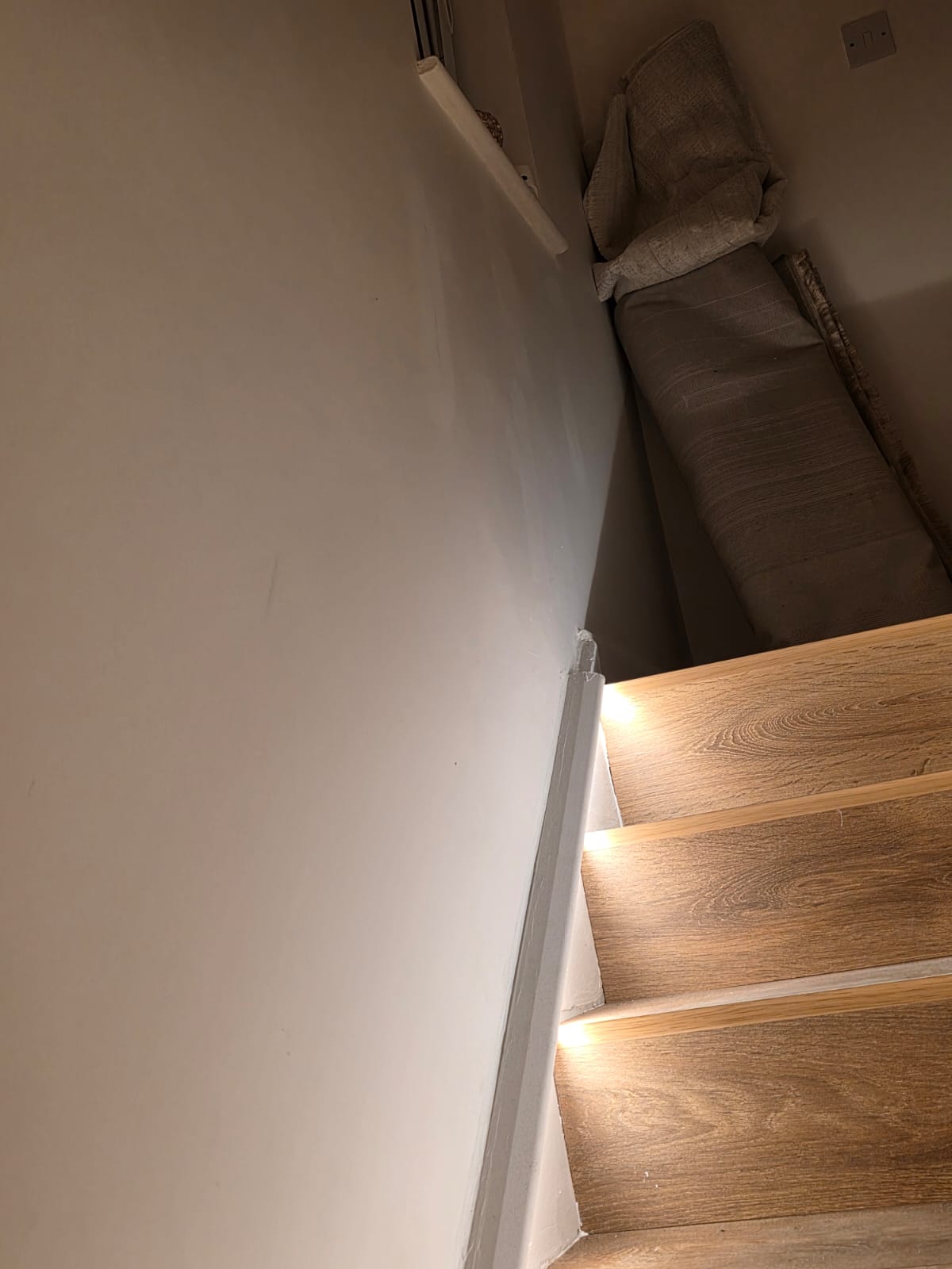 Stairs poor wall paint 1